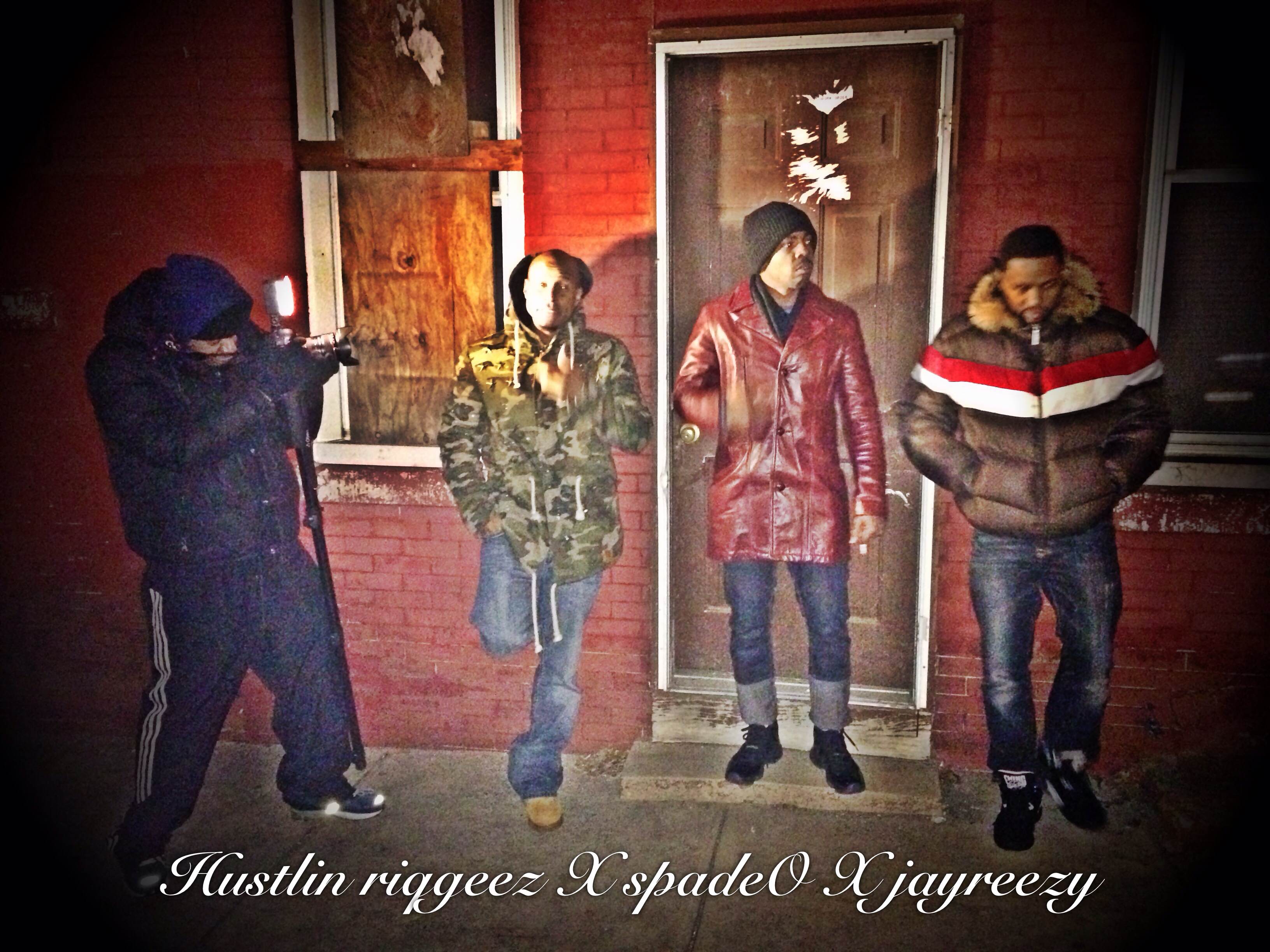 photo2 Riq Geez - Hustling Ft. Jay Reezy & Spade-O (Behind The Scenes Video)  
