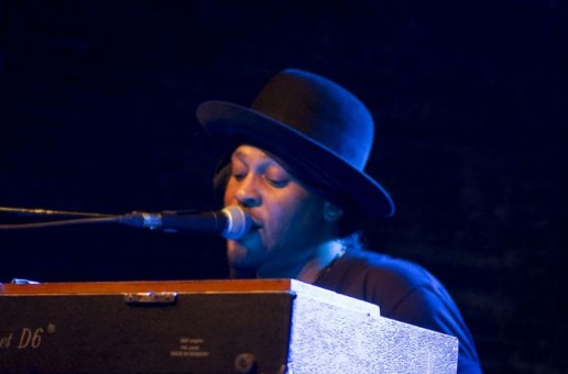 D’Angelo Is Back In The Studio (Video)