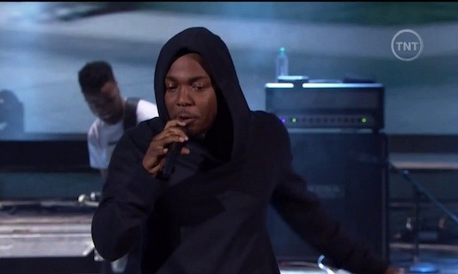 Kendrick Lamar Performs “M.A.A.d City” & “Bitch Don’t Kill My Vibe” during the 2014 NBA All-Star Saturday Night (Video)