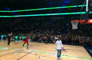 Air Canada: Drake Assists Terrence Ross during the 2014 Sprite Slam Dunk Contest (Video)