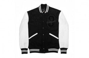 drake-releases-ovo-tour-jacket-with-roots-canada-3-298x196 Drake Reveals OVO & Roots Canada Tour Jackets  
