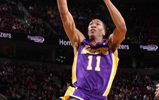 Lakers Forward Wesley Johnson Hits a Game Winning Lay-Up Against the Portland Trailblazers (Video)