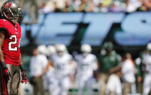 Cast Away: The Tampa Bay Bucs are Expected to Release or Trade Darrelle Revis