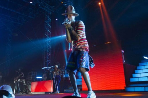 Pharrell Performs “Beautiful”, “Frontin”, “Happy” & More at Coachella (Video)