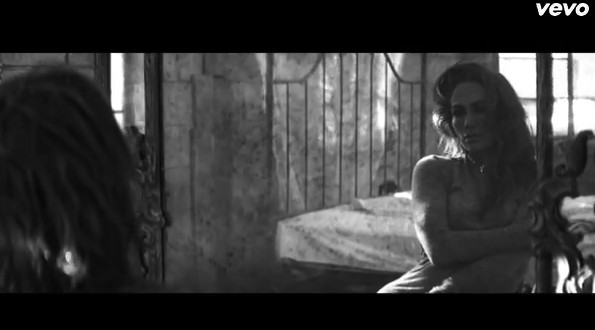 Screenshot-2014-05-29-at-1.31.29-PM-1 Jennifer Lopez - First Love (Video)  