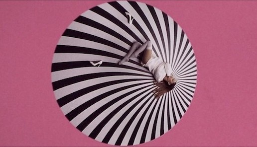 Ariana Grande – Problem Ft. Iggy Azalea (Video)