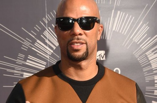 Common Takes A Moment Of Silence For Mike Brown & The City Of Ferguson, Mo At The VMAs! (Video)