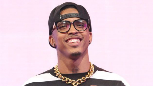 August Alsina Passes Out During Performance (Video)