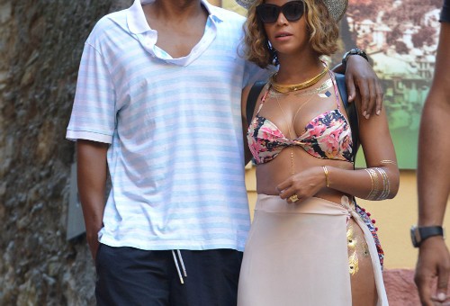 Beyonce & Jay Z Head To Italy For Her Birthday (Photos)