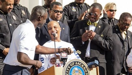 Jackson, Mississippi Mayor Tony Yarber Gives T.I. The Key To The City!