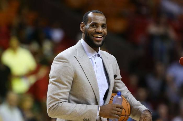 lebron-james-nba-chicago-bulls-miami-heat-850x560 A Change Will Come: Lebron James Is Trying To End Max Contracts  