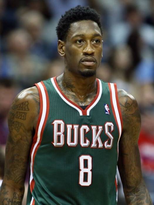 1396636645000-USATSI-7786137 Wrong Way: Larry Sanders Almost Scores On The Wrong Basket (Video) 