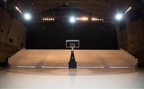 5_1415308761_1ea25d011709b0c6614fe8cec0f35d4f Jordan Brand Unveils New Jordan Hangar In L.A. (Photo) 