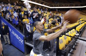 Golden State Warriors All-Star Stephen Curry Sinks Shot From the Tunnel (Video)