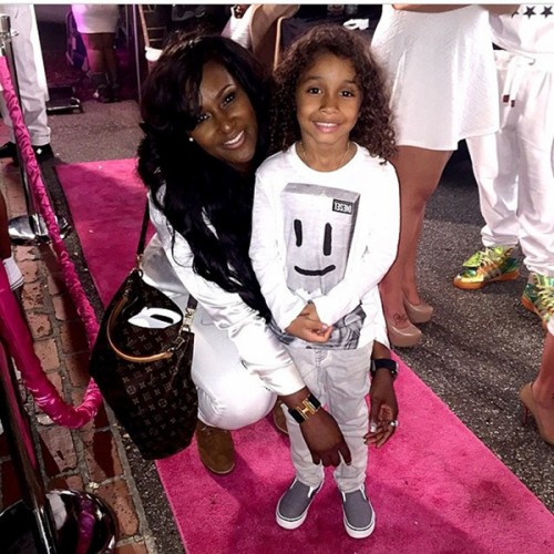 Reginae_8-500x500 Reginae_8  