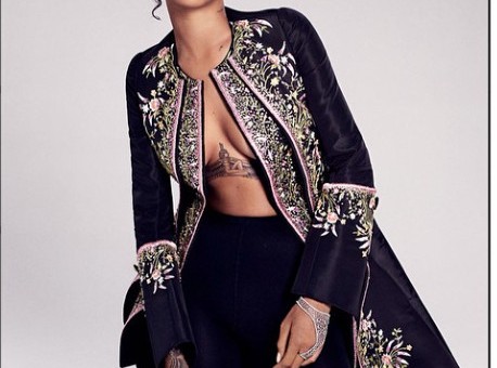 Rihanna Set To Perform At First Annual ‘Diamond Ball’