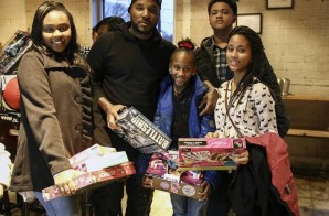 Jeezy-Toy-giveaway-298x196 Jeezy Treats Kids To 'Annie' & Hands Out Toys  