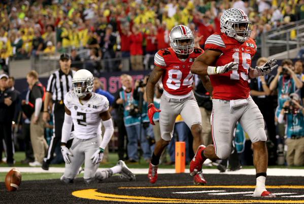 B7NJrVJIcAAeHip Duck Hunters: The Ohio State Buckeyes Are The 2015 CFB National Champions Defeating The Oregon Ducks (42-20)  