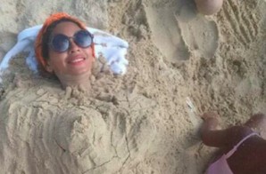 Beyonce’s Beach Photo Sparks Pregnancy Rumors