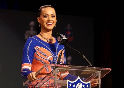 Katy Perry Adds Some Humor To The Super Bowl Press Conference : “I’m Just Here So I Don’t Get Fined” (Video)