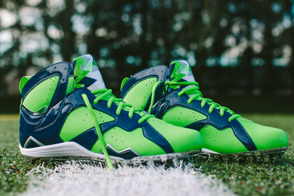 cover Seattle Seahawks Safety Earl Thomas Unveils His Super Bowl 49 "Air Jordan 7" Cleats (Photos)  