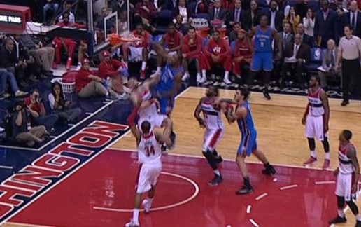 I Believe I Can Fly: Kevin Durant Takes Flight Dunking On Wizards Big Man Marcin Gortat (Video)