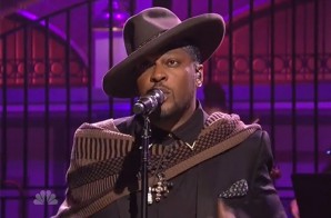 D’Angelo Performs On Saturday Night Live (Video)