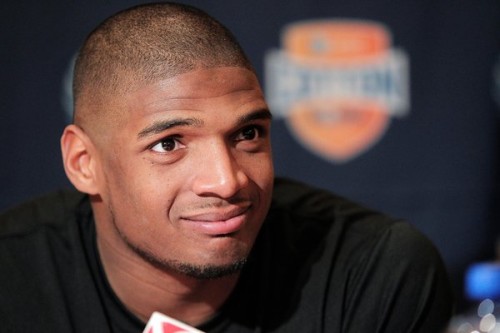 michaelsam-500x333 Michael Sam Changes His Mind About NFL Veteran Combine To Join ABC's Dancing With The Stars!  