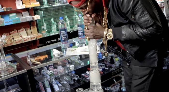 2-chainz-smokes-out-of-a-10000-bong-on-the-latest-edition-of-most-expensive-shit-video-HHS1987-2015 2 Chainz Smokes Out Of A $10,000 Bong On The Latest Edition Of "Most Expensive Shit" (Video)  