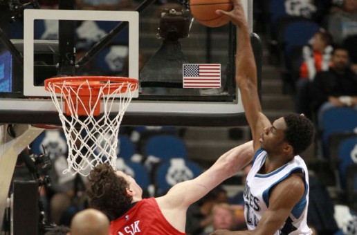 Welcome To The Future: Andrew Wiggins Elevates & Posterizes New Orleans Pelicans Center Omer Asik (Video)