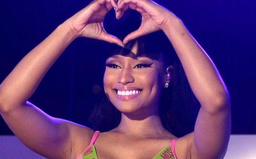 Nicki Minaj & Chris Brown Perform At the 2015 iHeartRadio Pool Party (Video)