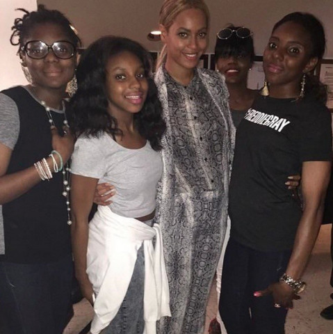 beyonce-freddie-gray-family-1 Jay Z & Beyonce Met The Families Of Freddie Gray & Mike Brown This Weekend In Baltimore (Photos)  