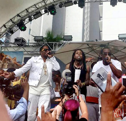 wayne-mase-diddy Diddy, Lil Wayne & Ma$e Perform "Mo Money Mo Problems" In Las Vegas (Video)  