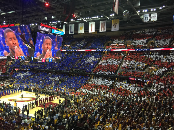 CHQwoBBUcAEAIol-1 Usher Raymond Sings The Star-Spangled Banner Before Game 4 Of The 2015 NBA Finals In Cleveland (Video)  