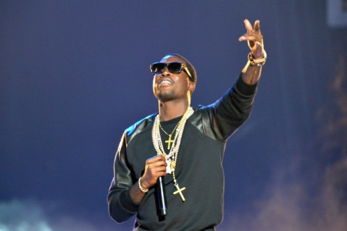 meek_mill_getty2-670x446-500x333 Meek Mill Reveals Features On 'Dreams Worth More Than Money' Album  