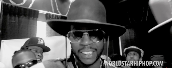 CNbwOGRXAAE834I 2 Chainz - Lapdance In The Trap House (Video)  