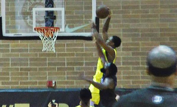 DeRozan DeMar DeRozan Completes A Nice Dunk Over James Harden In The Drew League Championship Game (Video)  