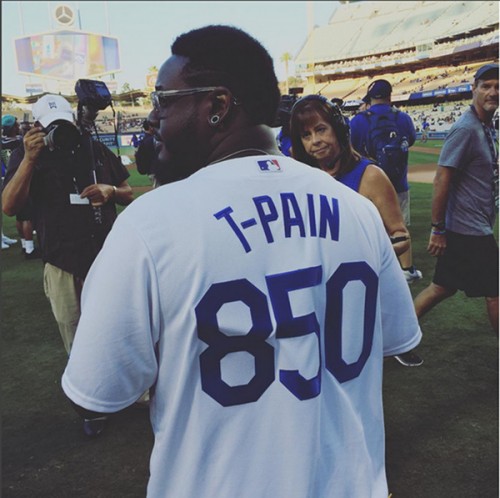 t-pain-sings-the-national-anthem-at-the-dodgers-game-video-HHS1987-2015-500x498 T-Pain Sings The National Anthem At The Dodgers Game (Video)  