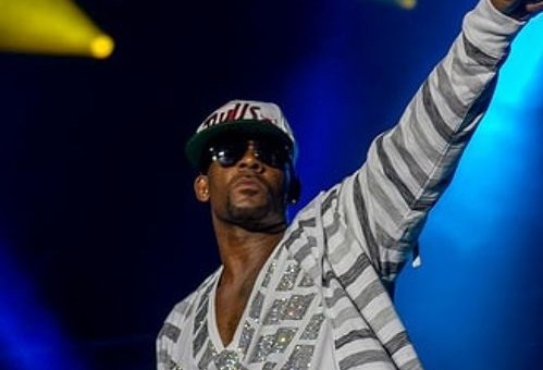 R Kelly – Switch Up Ft. Lil Wayne & Jeremih