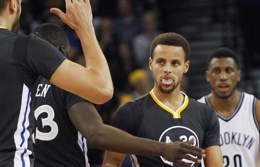 Still Cookin’: Stephen Curry Duels Jarrett Jack in Oakland (Video)