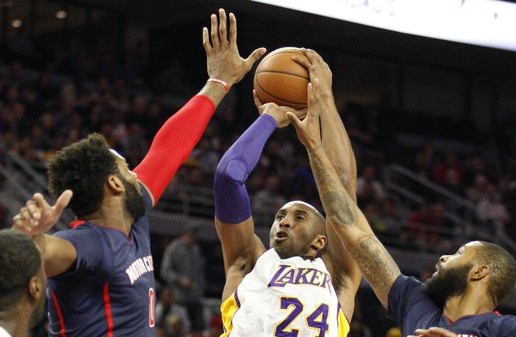 Motown Farewell: Kobe Bryant Introduced for the Final Time in Detroit (Video)