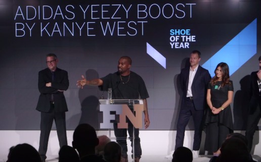 Kanye West Receives ‘Shoe Of The Year’ Honor In New York City! (Video)