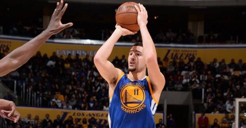 proxy-500x261 Splash: Golden State Warriors Star Klay Thompson Goes Off For 22 Points In The 1st Quarter Against The Lakers (Video)  