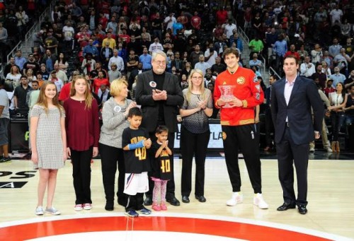 unnamed-43-500x341 Atlanta Hawks' Big Man Mike Muscala Awarded the Jason Collier Memorial Trophy  