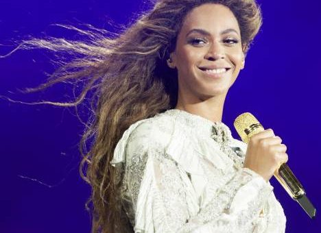 Beyonce’s “Lemonade” Album Tops The Charts!