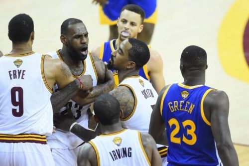 CkxF71hWYAIR5Ps-500x333 The Cleveland Cavaliers Are Looking To Pressure The NBA Into Suspending Warriors Star Draymond Green  