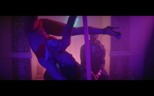 Screen-Shot-2016-07-20-at-3.08.58-PM-500x313 2 Chainz - Not Invited (Video)  