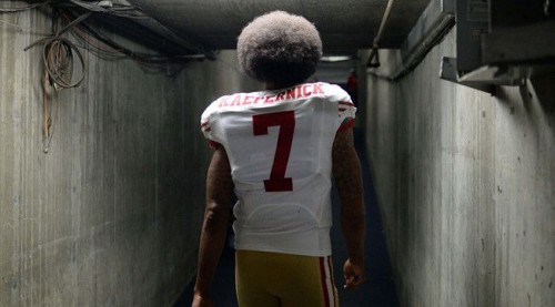 1ab621bb2e51342ac244269af50474c0-500x277 Moving Units: San Francisco 49ers QB Colin Kaepernick Currently Has the Highest Selling Jersey in the NFL  