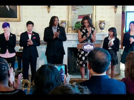 9148-image-optimized_57cf751b00679 Q-Tip & First Lady Michelle Obama Team Up to Honor the Nation's Best Student Poets  