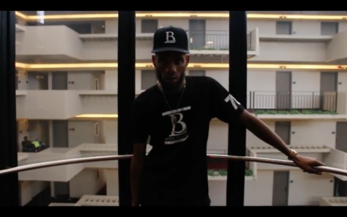 Screen-Shot-2016-09-26-at-3.23.04-PM-4-500x313 Sic - Crzy (Freestyle) (Video)  